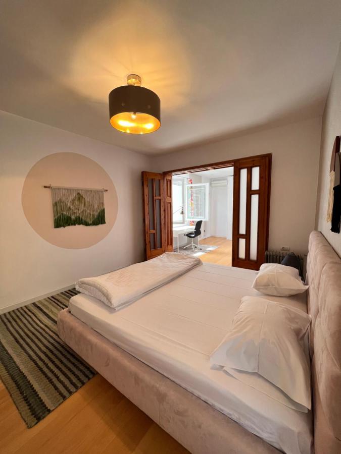 Trip'N'Hostel Chill Zone Tiranë Ngoại thất bức ảnh