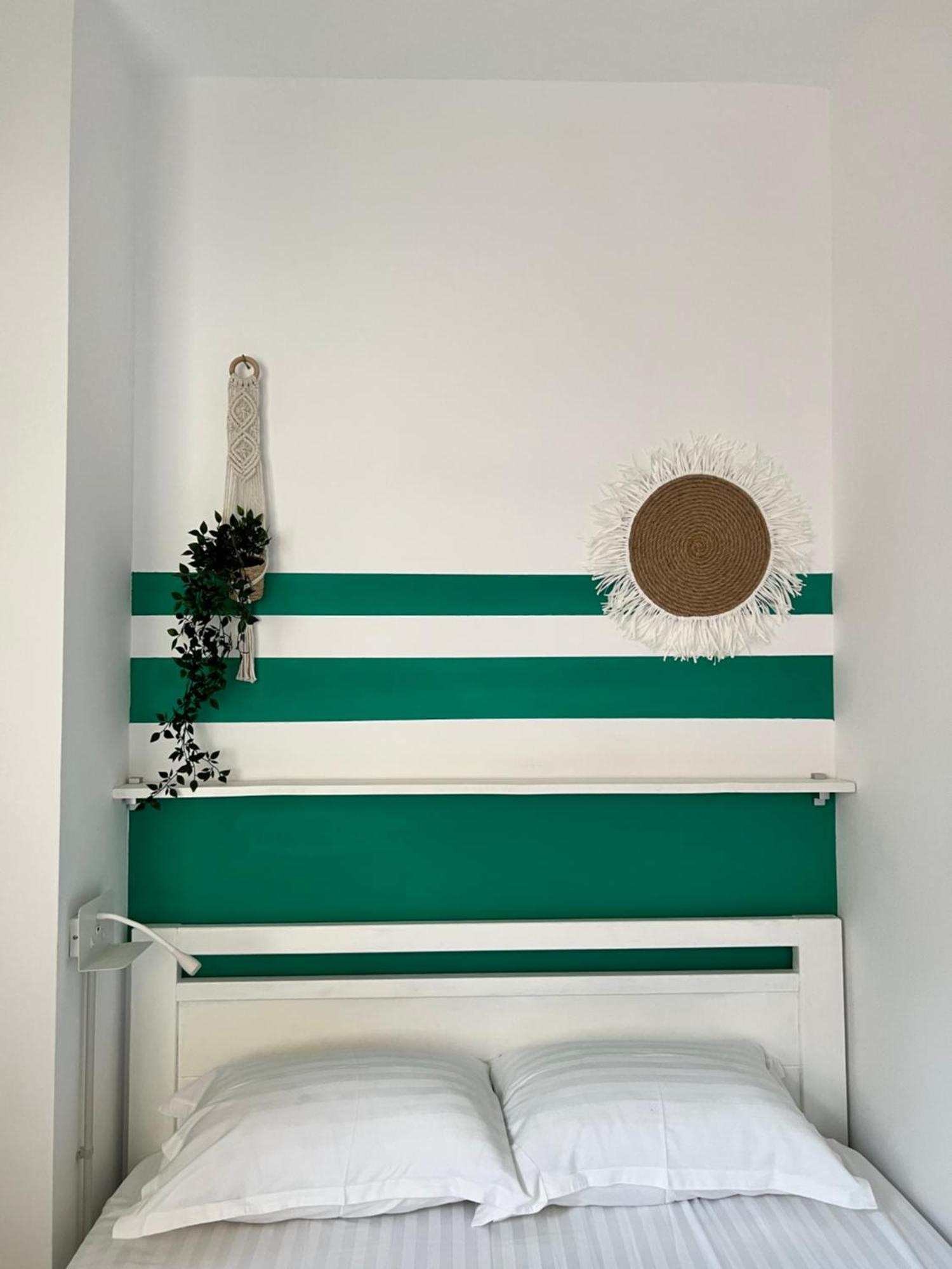 Trip'N'Hostel Chill Zone Tiranë Ngoại thất bức ảnh