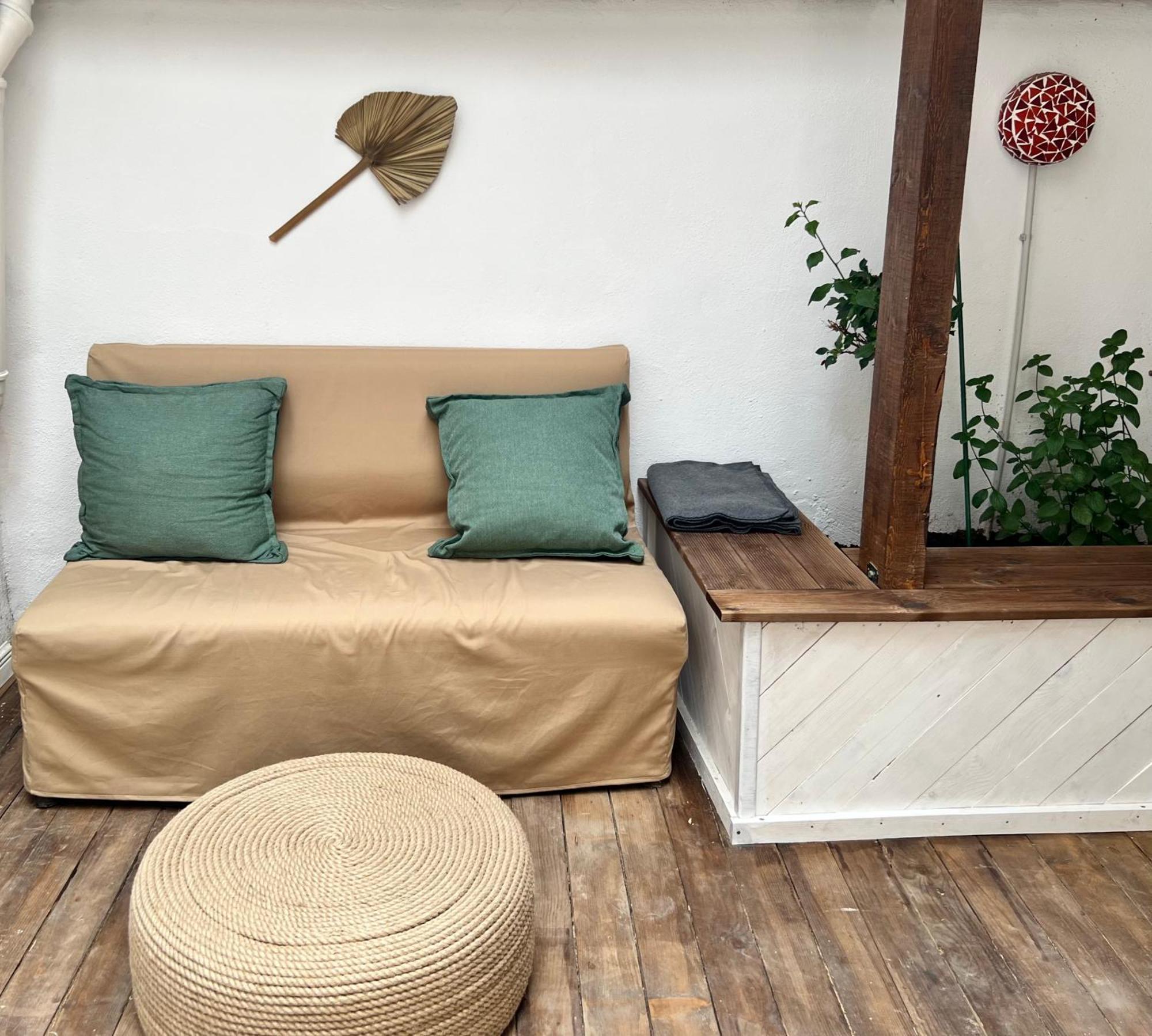 Trip'N'Hostel Chill Zone Tiranë Ngoại thất bức ảnh