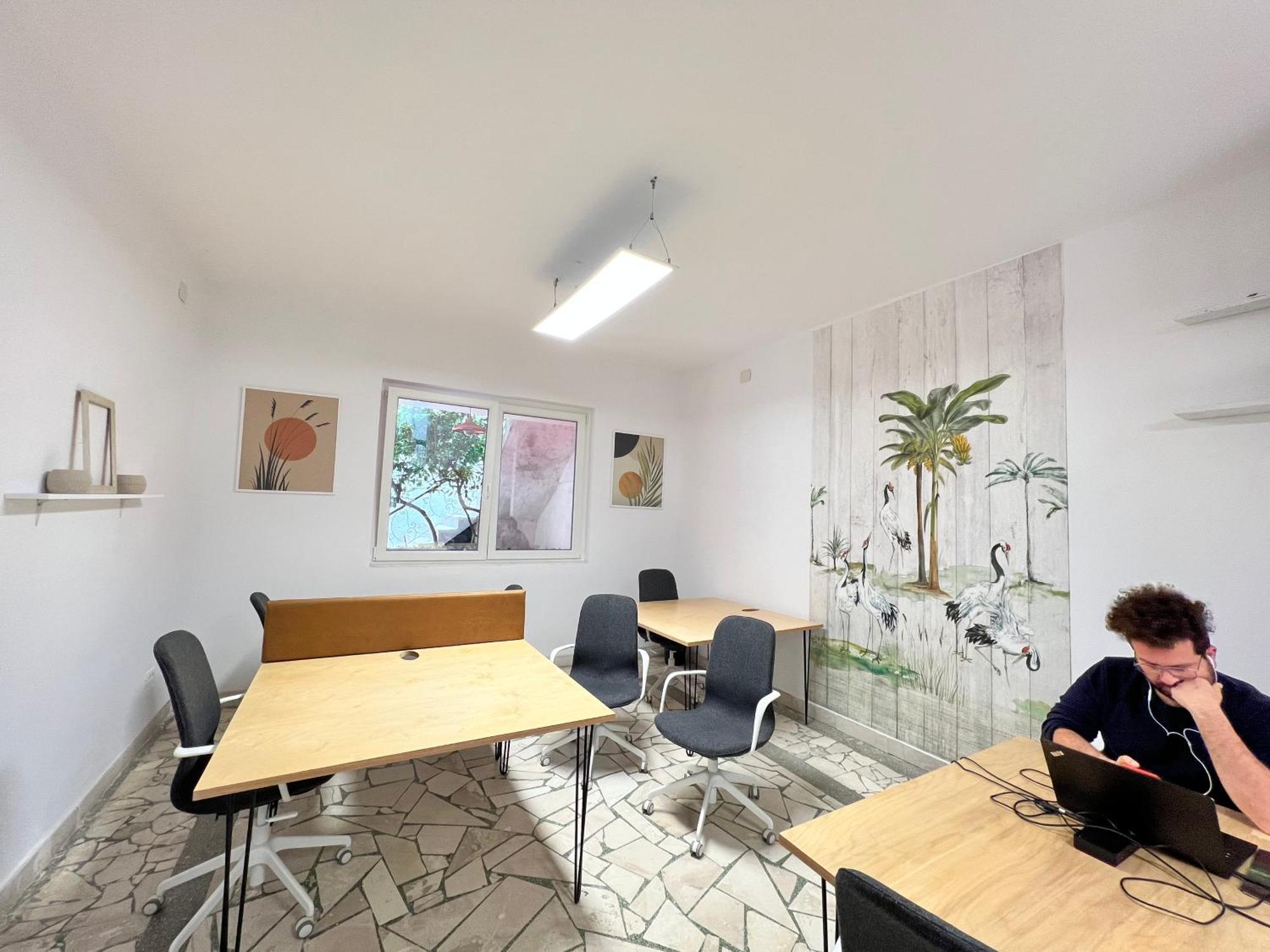 Trip'N'Hostel Chill Zone Tiranë Ngoại thất bức ảnh