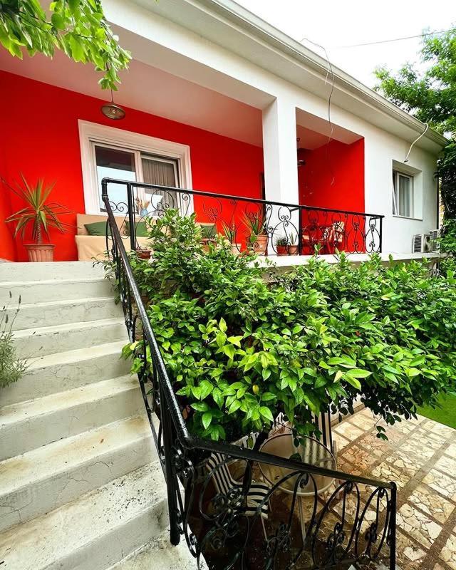 Trip'N'Hostel Chill Zone Tiranë Ngoại thất bức ảnh