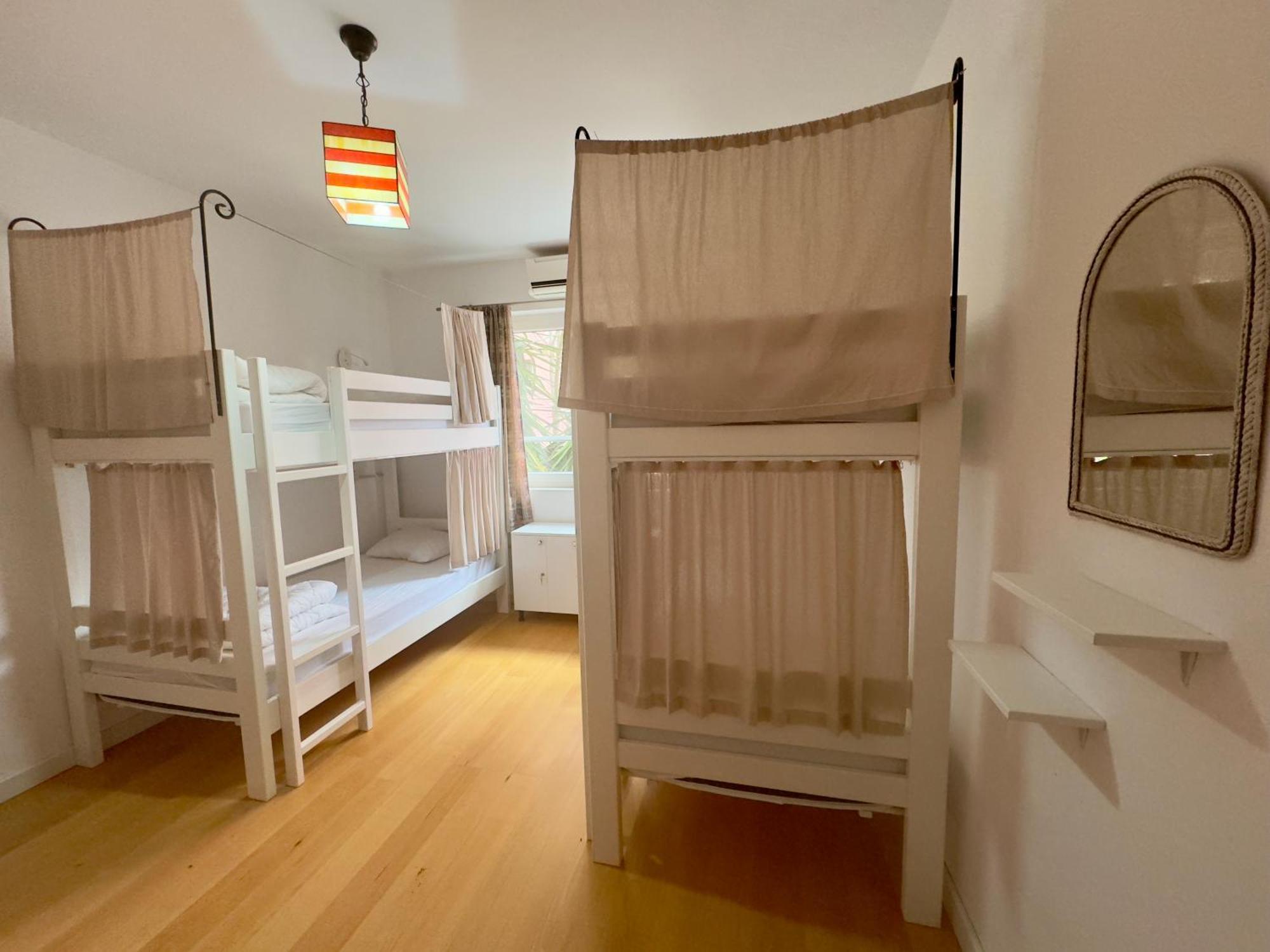 Trip'N'Hostel Chill Zone Tiranë Ngoại thất bức ảnh