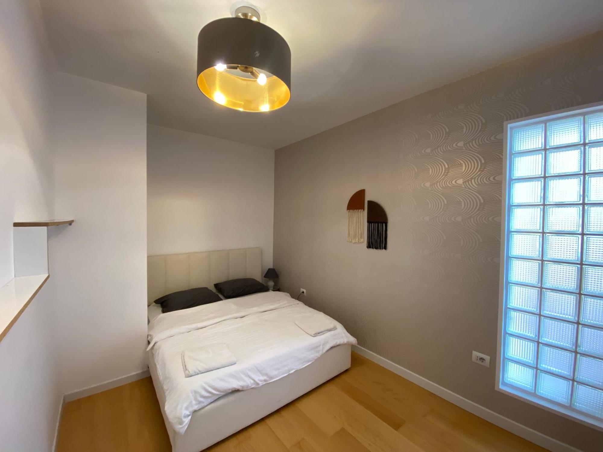 Trip'N'Hostel Chill Zone Tiranë Ngoại thất bức ảnh